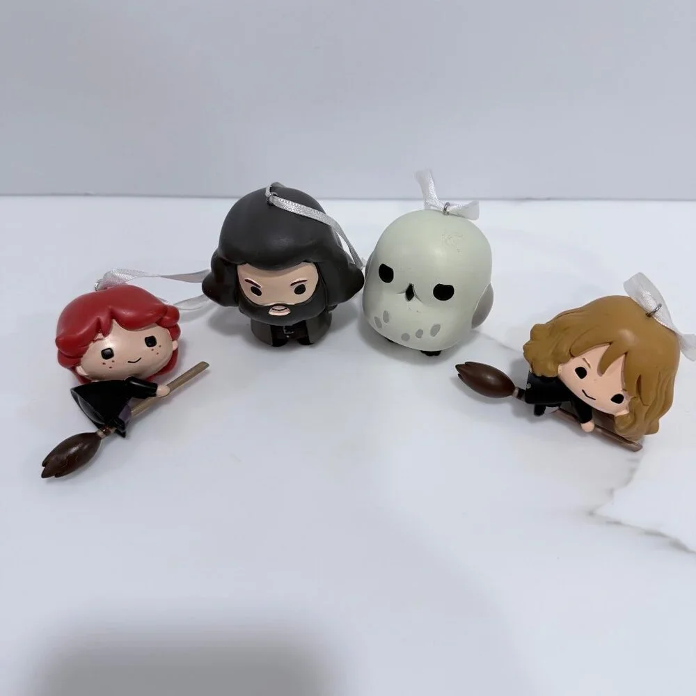 Harry Potter Hallmark‎ Set of 4 Resin/Plastic Christmas Tree Ornaments 2019-2021